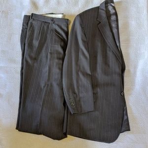 Joseph & Feiss Men's 2-Piece Suit